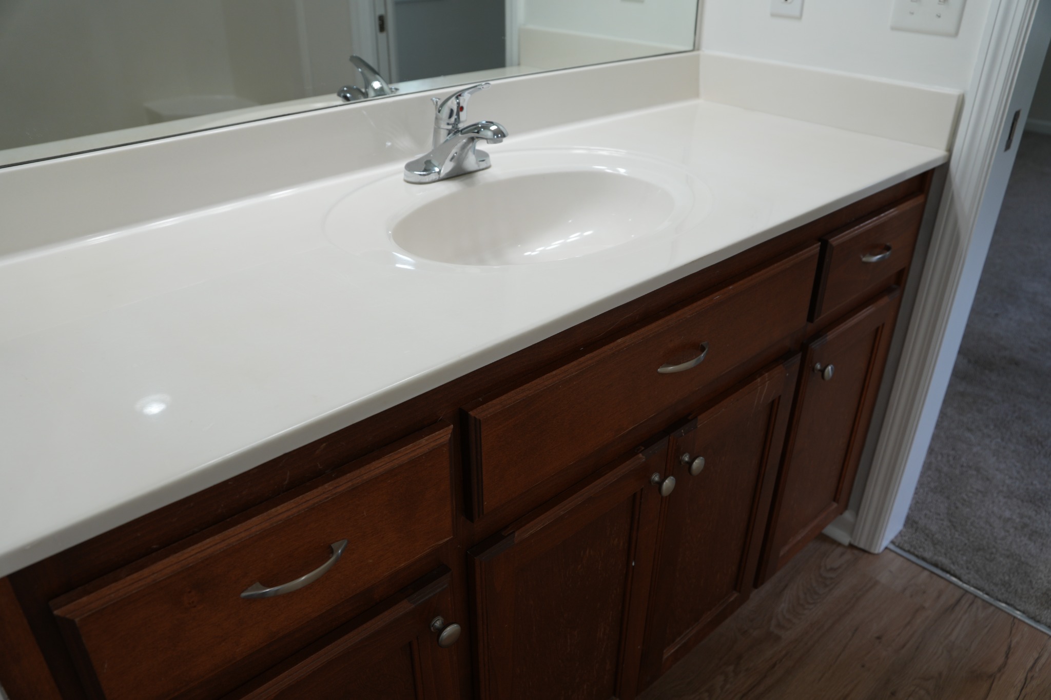 Bathroom vanity